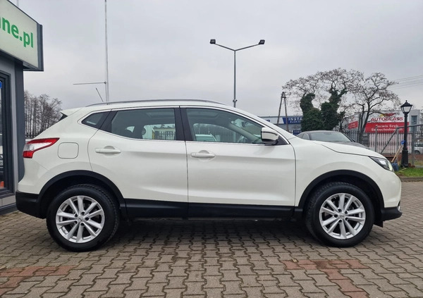 Nissan Qashqai cena 53500 przebieg: 105319, rok produkcji 2016 z Piaski małe 172